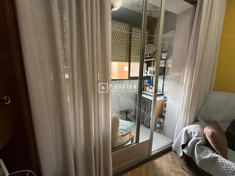 Foto 2c78a33c-ab3f-40df-bd40-9d5d8109ca49. Piso  de 3 dormitorios en Numancia Madrid