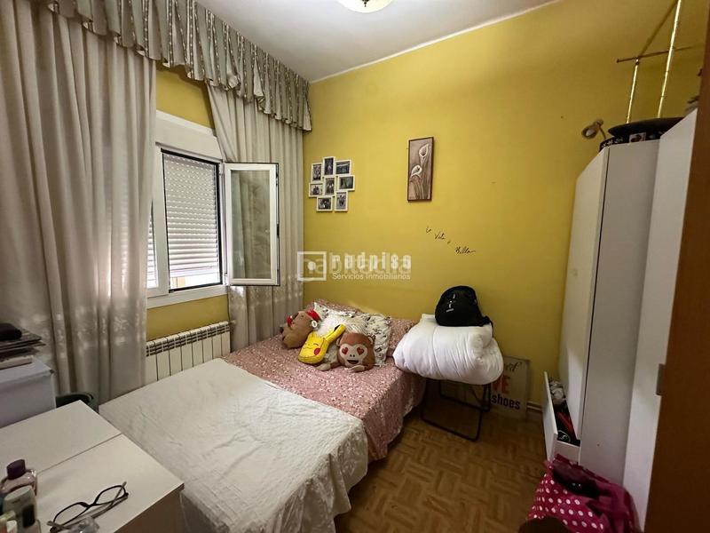 Foto 3ce39195-ffeb-4dcb-b0e7-148f7e7624c9. Piso  de 3 dormitorios en Numancia Madrid