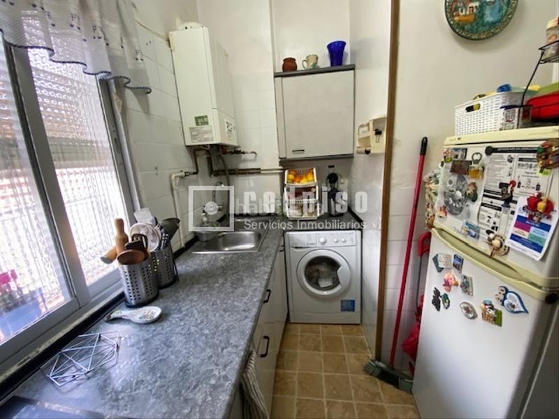 Foto 45ea104f-aada-49e0-959f-3f145495ee7a. Piso  de 3 dormitorios en Numancia Madrid