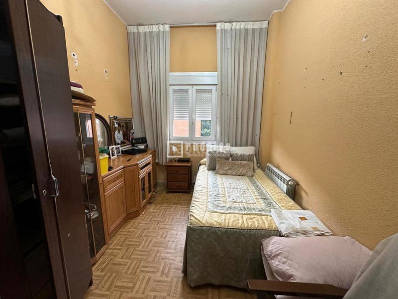 Foto bffb17b6-7827-462c-842e-8ba32e73953b. Piso  de 3 dormitorios en Numancia Madrid