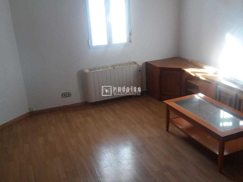 Foto 61cd87c8-36e7-4c15-852c-ff49d23982a8. Estudi a Numancia Madrid