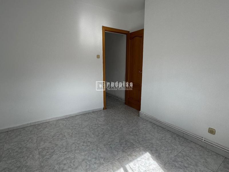 Foto 3c340136-e72e-4a60-aca4-d7164f8d4c39. Etagenwohnung mit heizung in Numancia Madrid