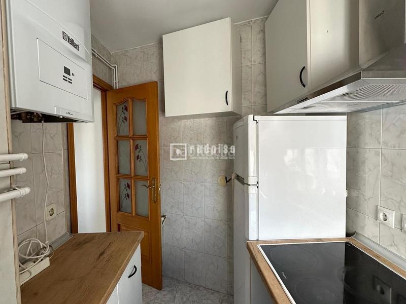 Foto dfd01c86-2ebb-45fe-8845-be21541c6c24. Etagenwohnung mit heizung in Numancia Madrid