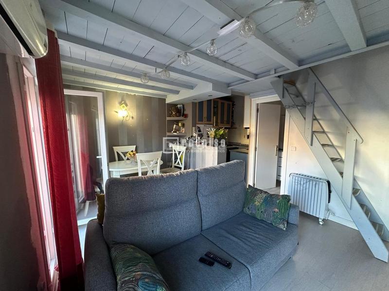 Foto 39c4ccbc-b594-4324-b9dc-8b33ecfcbed6. Piso  en buen estado en Numancia Madrid