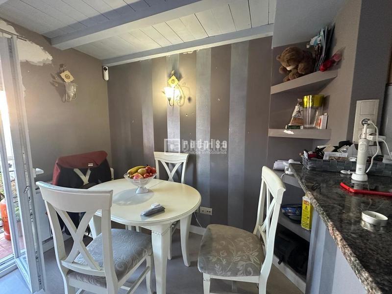 Foto d54ffc2d-f92b-4c85-9a15-342d94b6bfbe. Piso  en buen estado en Numancia Madrid