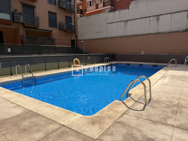 Foto 58b14226-85d5-43d7-8a1e-0fb1a64bf24b. Pis amb calefacció aparcament piscina a Numancia Madrid