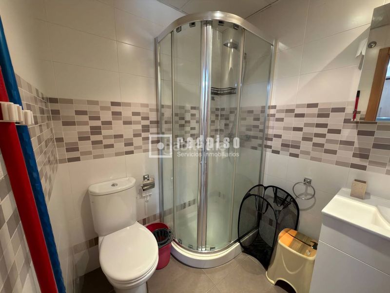 Foto ff496771-d3f5-4ebc-809a-0f3cf0dc1e71. Pis amb calefacció aparcament piscina a Numancia Madrid