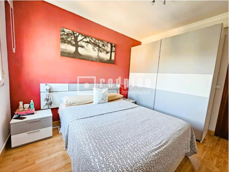 Foto b9c841cb-94ca-4291-85aa-43ecf48fca49. Appartamento con riscaldamento in Parque Inlasa Parla