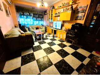 Pis en Villayuventus-Renfe. Piso en venta en parla, madrid