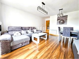 Pis a Fuentebella-San Fermín-El Leguario. Piso en venta en parla, madrid