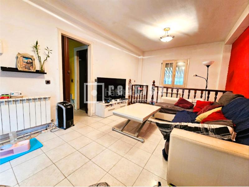 Foto dc24db61-6a9d-45b3-993f-a7cdd2b8429e. House with parking in Casarrubuelos