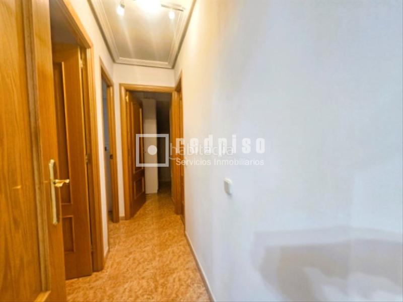 Foto 4347539f-fb0d-4859-b302-f6b26672ac92. Piso redpiso vende vivienda de 73 m en excelente ubicación en Parla