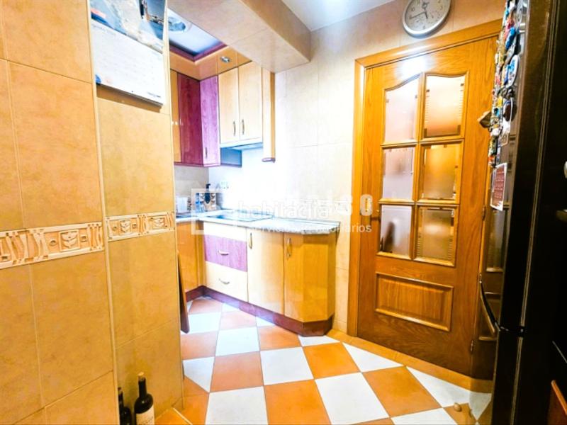 Foto f7e2b1c9-fe5d-457b-b6fb-569eed647c87. Piso redpiso vende vivienda de 73 m en excelente ubicación en Parla
