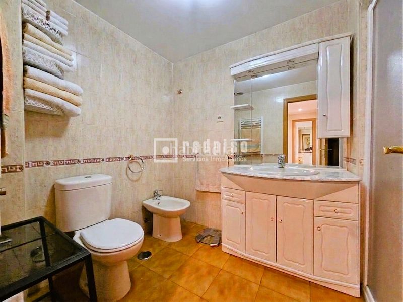 Foto f521f9e2-0519-458b-a508-18f2f6ff2cf8. Pis amb aparcament piscina a La Ermita Parla