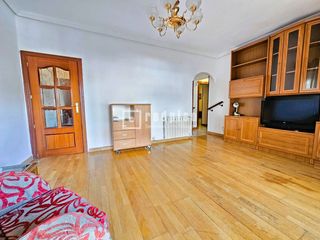 Pis a Villayuventus-Renfe. Redpiso vende en exclusiva vivienda de 83 m con ascensor.