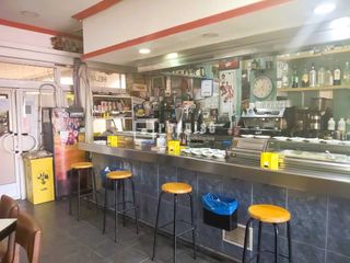 Local Comercial a Fuentebella-San Fermín-El Leguario. Redpiso vende local comercial actualmente destinado a bar