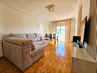 Appartamento in Villayuventus-Renfe. Amplio y luminoso piso de 3 dormitorios con terraza