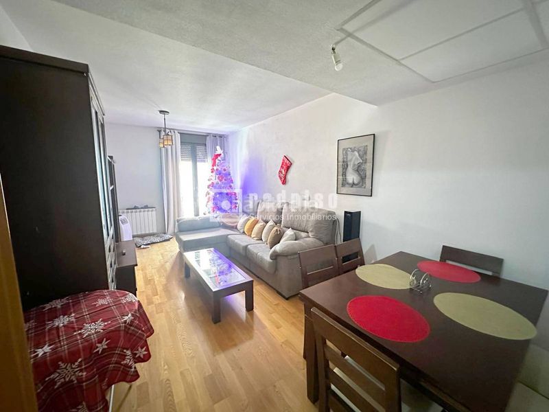 Foto 452c19eb-eb8a-4b68-9bcf-7d610dbaf98c. Pis amb piscina a Puerta de Murcia-Colegios Ocaña