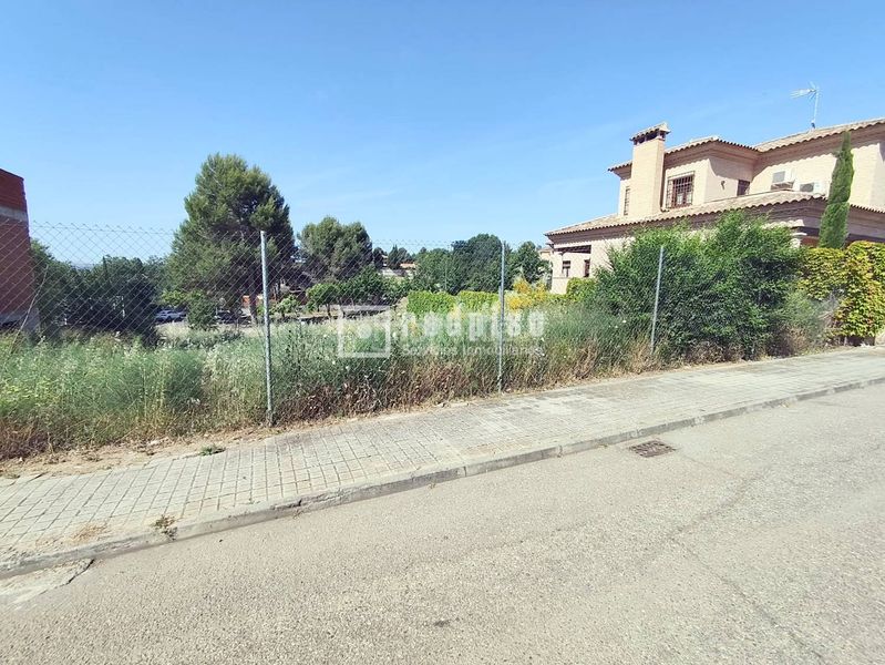 Foto 7f7f46d3-b3e8-4501-9ffb-8bd549535db1. Terreny residencial a Bargas