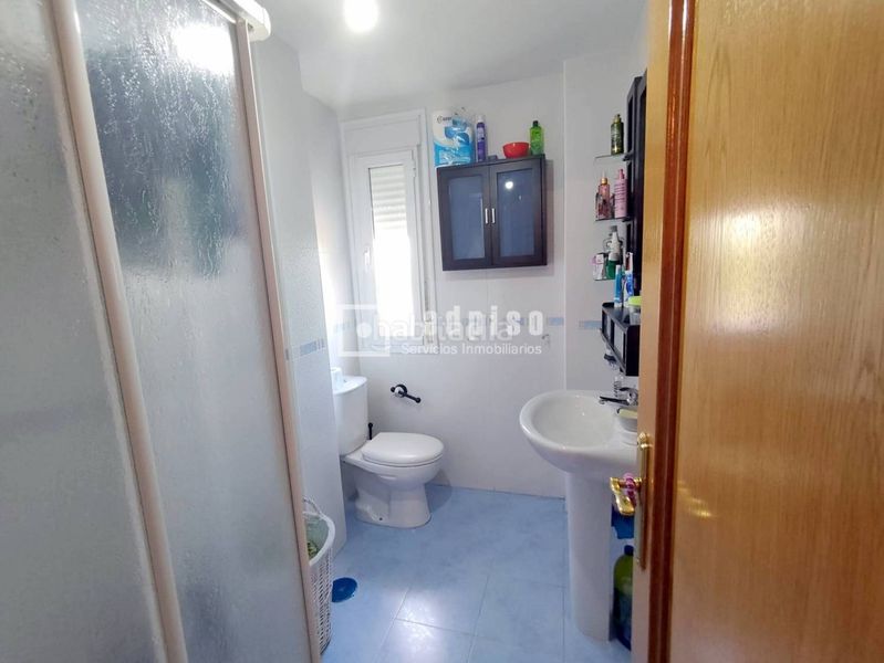Foto b5191cd1-3f20-4127-9145-605025e0c20a. Pis amb calefacció aparcament a Pulgar