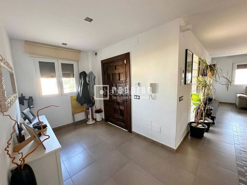 Foto f0155ec3-b669-4774-b620-82e404fe25d9. Xalet amb calefacció aparcament a Mocejón
