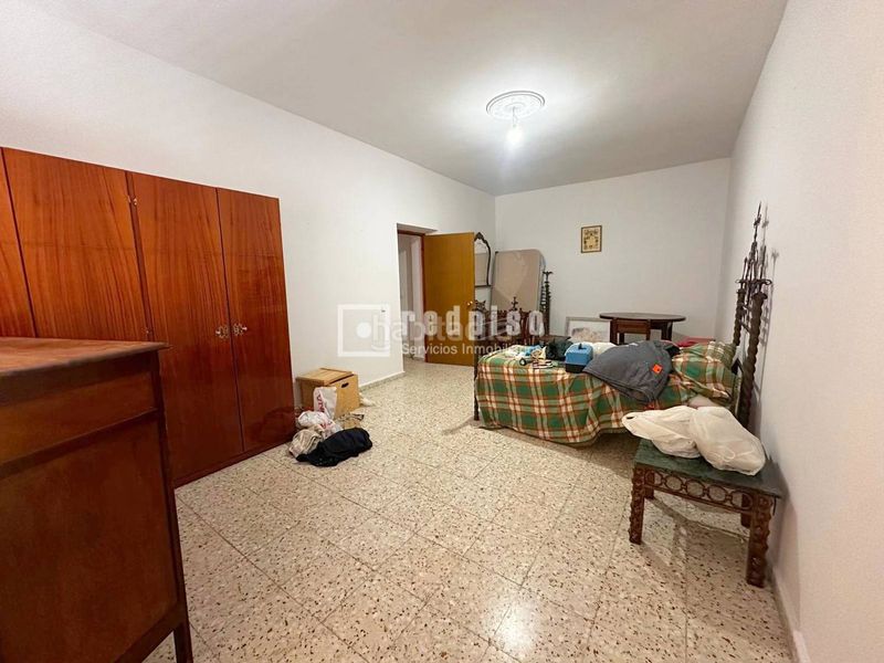 Foto 09e54fa8-bc24-46cf-bde3-ae6eec2820c1. Casa amb calefacció aparcament a Dosbarrios