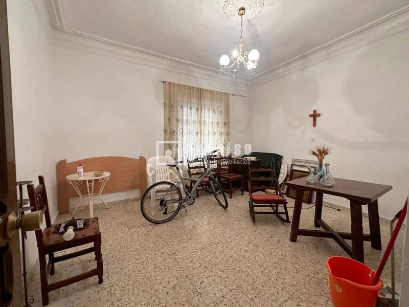 Foto 14df6996-83af-478c-948d-f7200d771d58. Casa amb calefacció aparcament a Dosbarrios