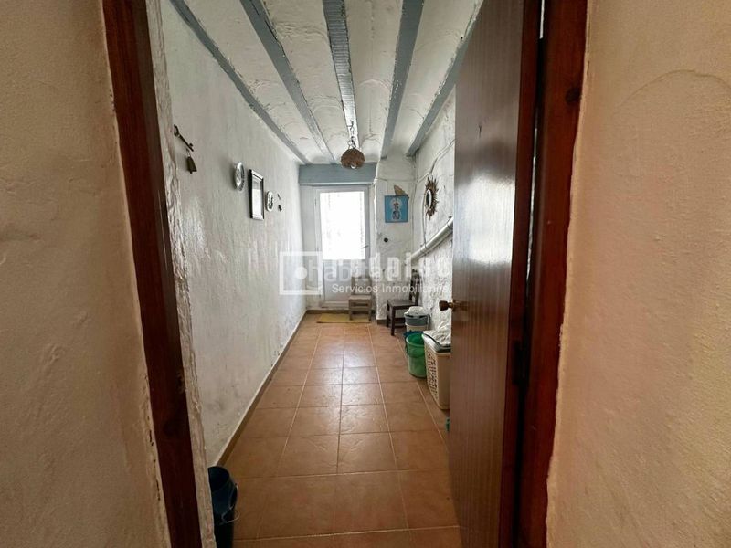 Foto 28fd2280-d240-450f-a302-e00e0dbc8be7. Casa amb calefacció aparcament a Dosbarrios