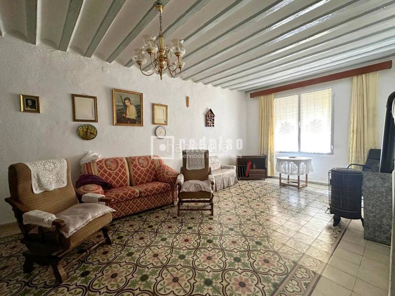 Foto 653b1d41-2697-4ac3-b404-0d8da1e4f9c8. Casa amb calefacció aparcament a Dosbarrios