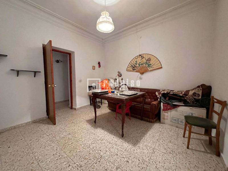 Foto 875329b2-f190-4e3a-8771-0531c4a6d7b4. Casa amb calefacció aparcament a Dosbarrios
