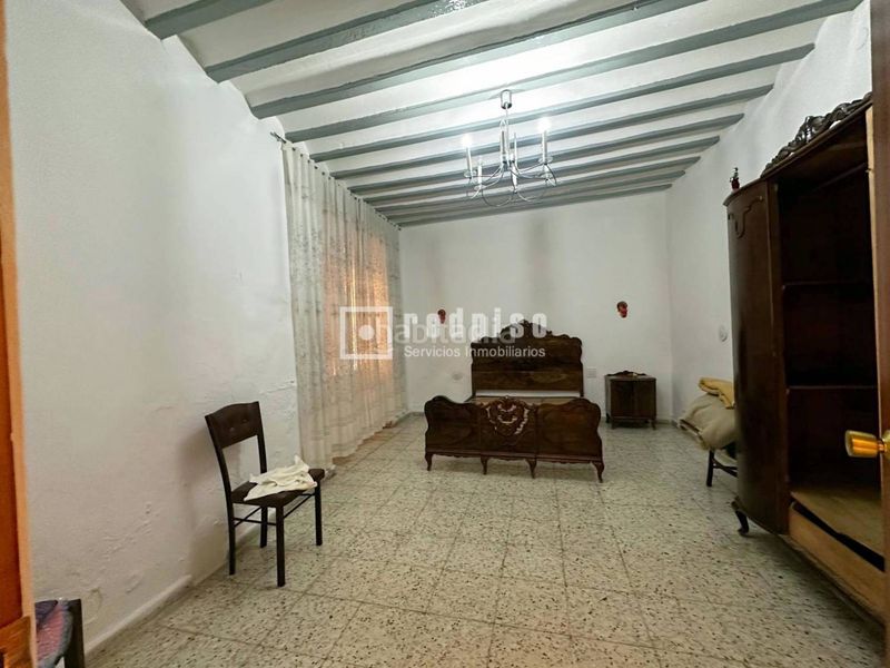Foto 88f8b66c-f379-4bfc-b141-0a429836b90d. Casa amb calefacció aparcament a Dosbarrios