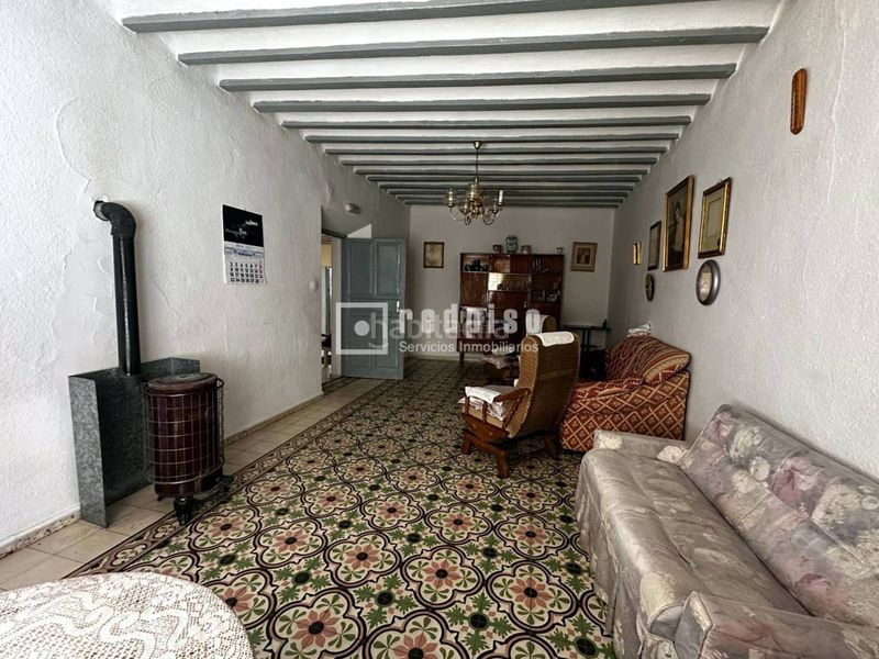 Foto 8f01bb2e-5643-4a35-967a-594d8aec70a7. Casa amb calefacció aparcament a Dosbarrios