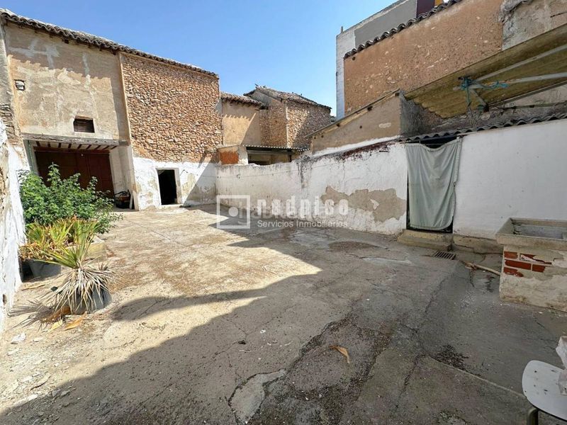 Foto be0fd525-10e7-458f-891c-24845863ceb8. Casa amb calefacció aparcament a Dosbarrios