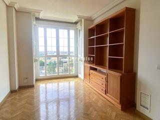 Location Appartement  Peseta