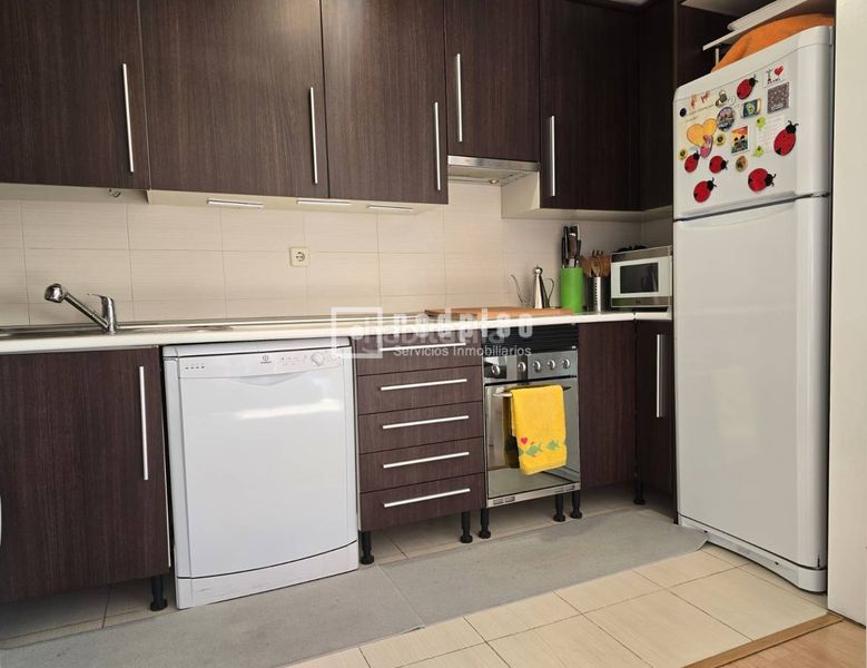 Foto 00c99b40-5d8e-48d0-af91-eaa4d84e39b6. Pis amb calefacció aparcament piscina a PAU de Carabanchel Madrid