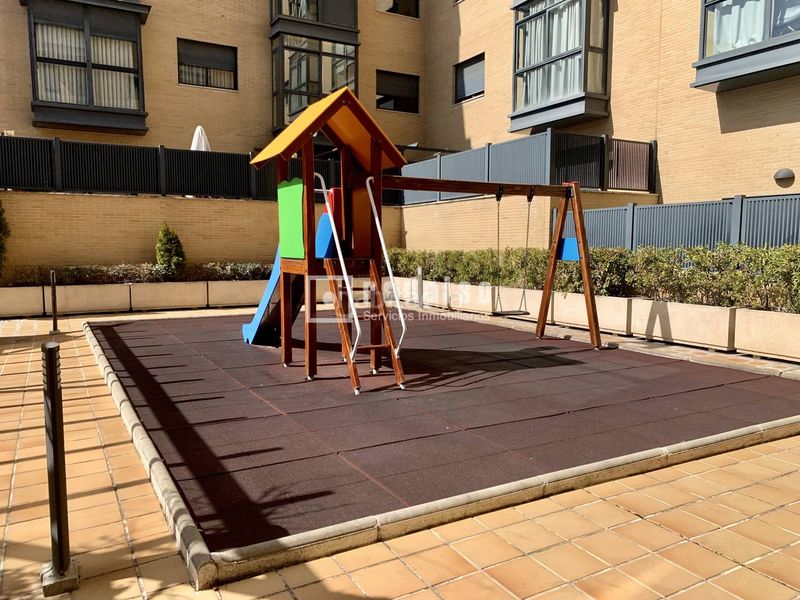 Foto b0744b2b-3c6a-4661-aee0-594ff8349924. Pis amb calefacció aparcament piscina a PAU de Carabanchel Madrid