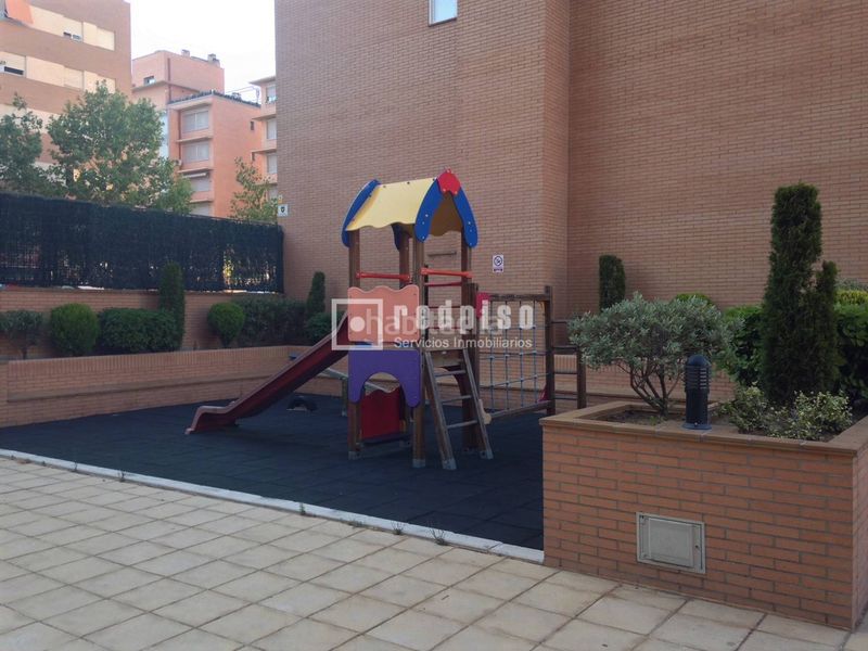 Foto 0de7dd15-9ab1-4e74-a530-c508fa943050. Pis amb calefacció aparcament piscina a PAU de Carabanchel Madrid
