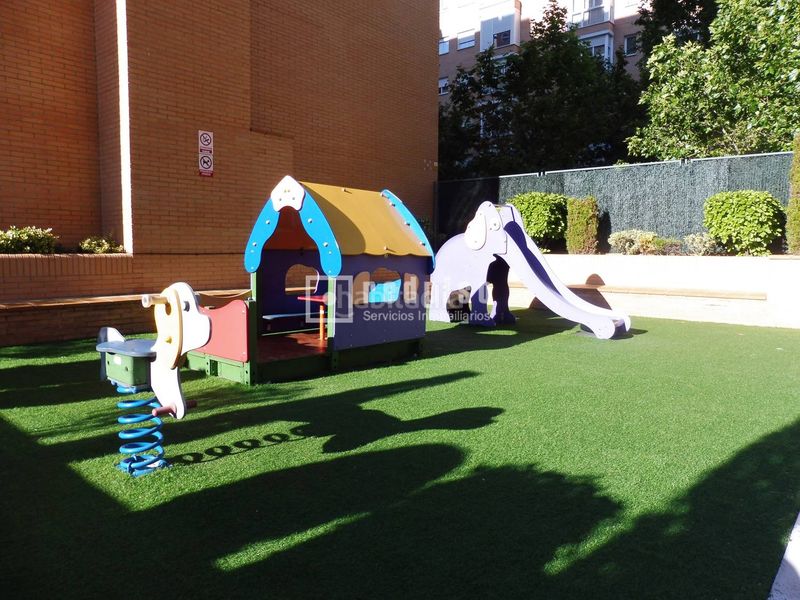 Foto 481c6384-edc7-45ee-bfff-99b1ff70afc1. Pis amb calefacció aparcament piscina a PAU de Carabanchel Madrid