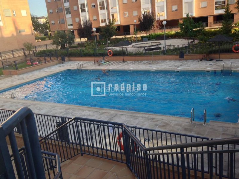 Foto b79e68f3-50cd-4c2c-95ed-b06985c2b334. Pis amb calefacció aparcament piscina a PAU de Carabanchel Madrid