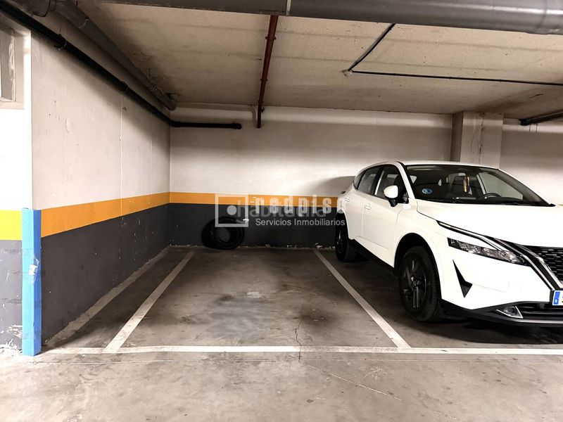 Foto 06ed8751-a430-430a-9c9c-f05f7d9a63f1. Zweistöckige wohnung mit heizung parking in Buena Vista Madrid