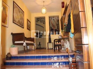 House in Casco Antiguo. Exclusiva propiedad en el corazón histórico de talavera de la re