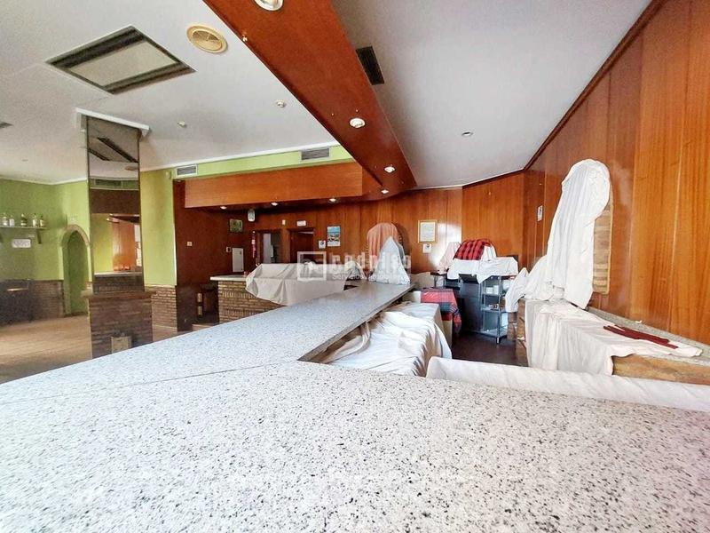 Foto 3345ccc4-4c5c-4ee0-89cc-adf33b6f8a7c. Local comercial a Tres Olivos-La Piedad Talavera de la Reina