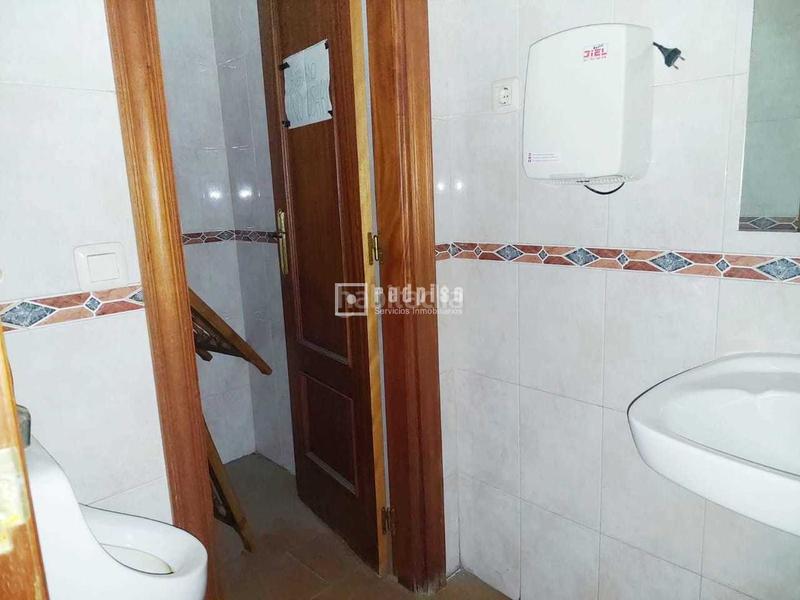 Foto 3968a50c-5f3f-4f99-9a8a-5bbe904192c9. Local comercial a Tres Olivos-La Piedad Talavera de la Reina