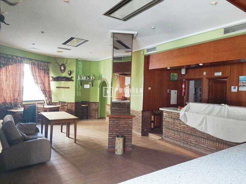 Foto dcf465a4-18b9-4f6b-ae09-7a485ac947c4. Local comercial a Tres Olivos-La Piedad Talavera de la Reina