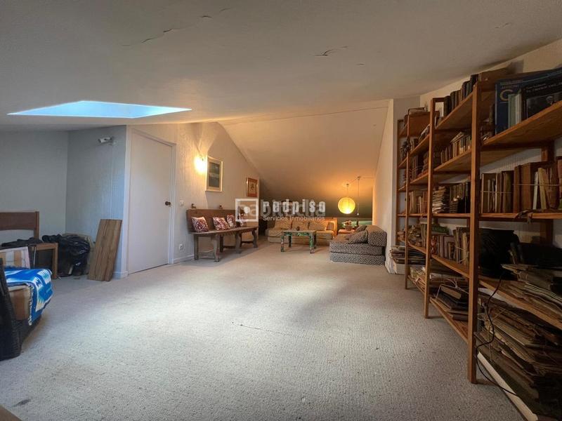 Foto b3a78098-6613-4c06-8698-329cff041225. Location chalet avec chauffage parking dans Collado Mediano