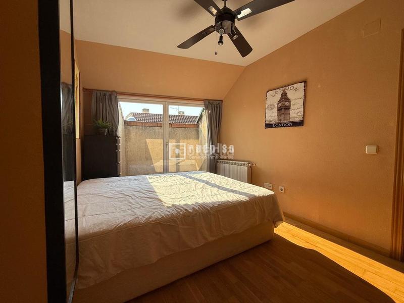 Foto b3eb2d09-0ac9-463d-8dd2-e16cf2a2a124. Piso estupendo piso en Villalba Estación Collado Villalba