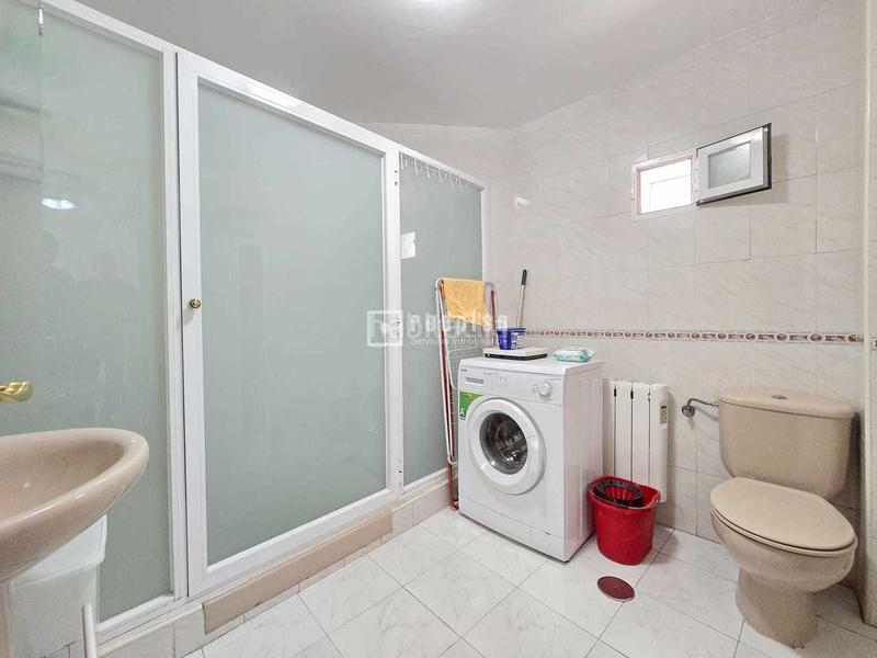 Foto 2a959f1c-d8ab-497f-a486-068cc1bc7c7b. Haus mit heizung in Cercedilla