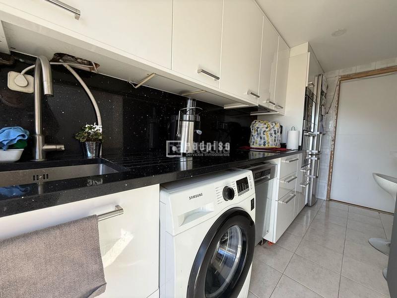 Foto d41fa908-534f-462b-b7c7-d66aa790f2e3. Appartamento con riscaldamento parcheggio piscina in Collado Villalba