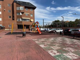 Pis a Villalba Estación. Amplio piso de 122 m en excelente ubicación comercial