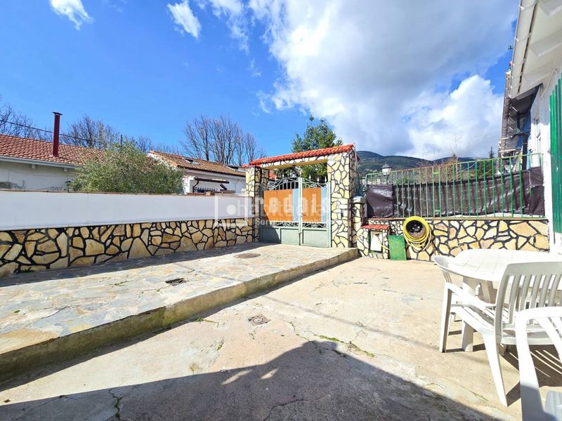 Foto 72da86bb-bf96-48f4-ad44-e48321464a8a. Casa amb calefacció a Cercedilla